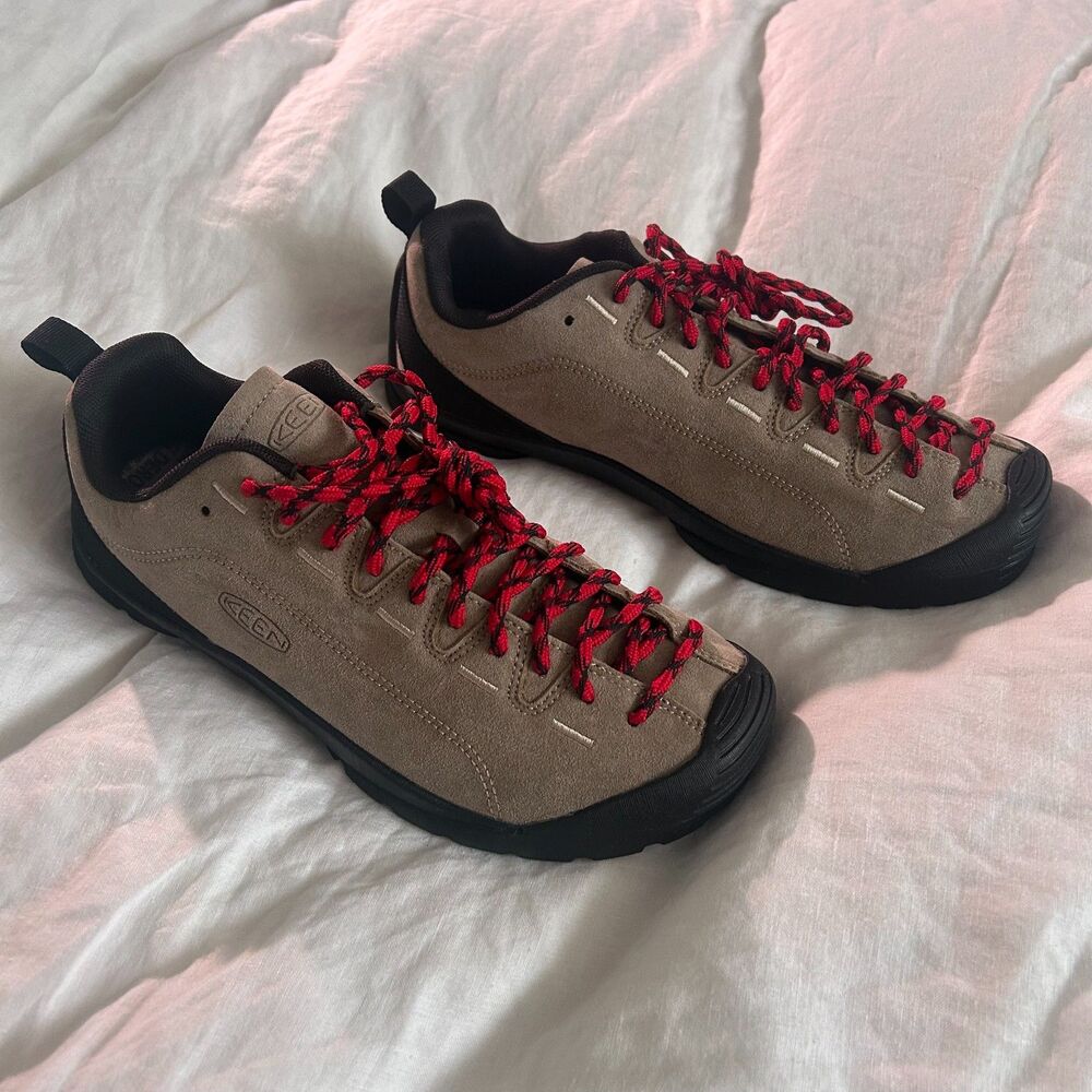 KEEN Jasper Sneakers Silver Mink Leather EU 40 US M7.5/W9/9.5 Red Laces New